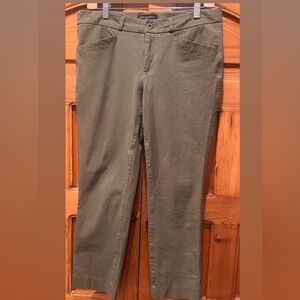 Banana Republic Chic Cropped Olive Trousers, size 4